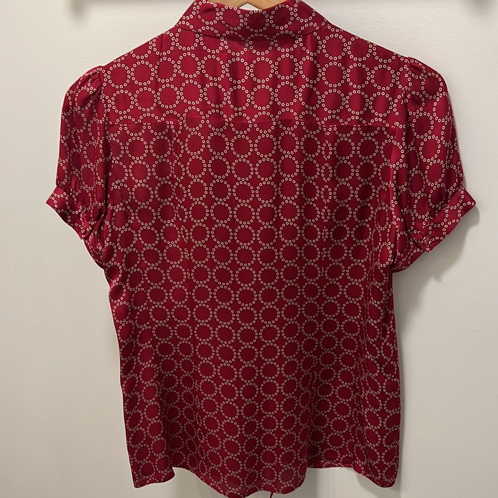 Banana Republic Red Short Sleeve Patterned Blouse - Picture 3 of 4